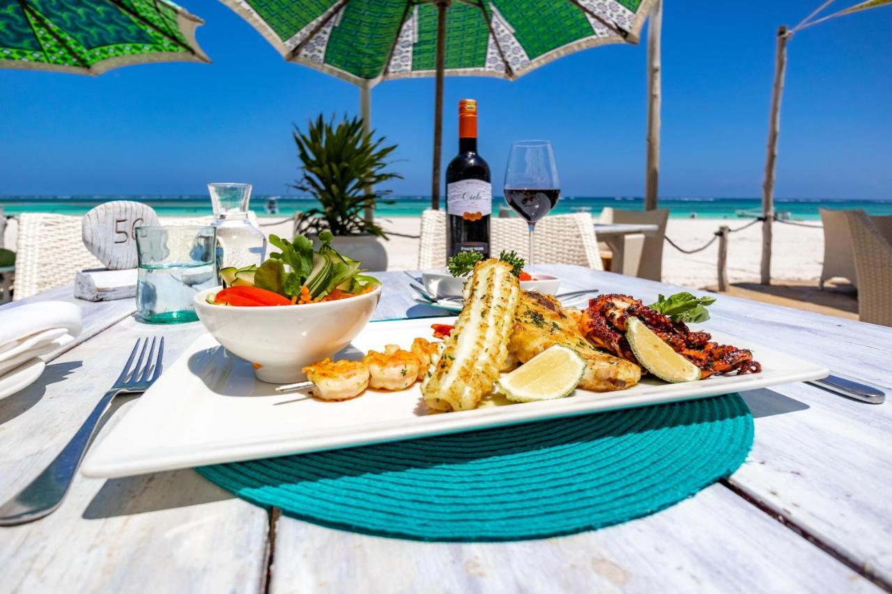 Nomad Beach Resort Diani Beach Exteriér fotografie