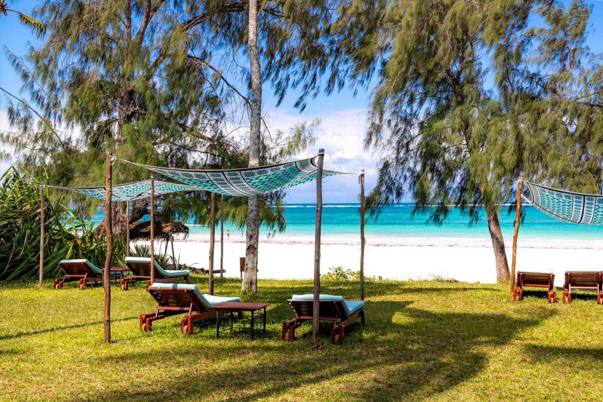 Nomad Beach Resort Diani Beach Exteriér fotografie