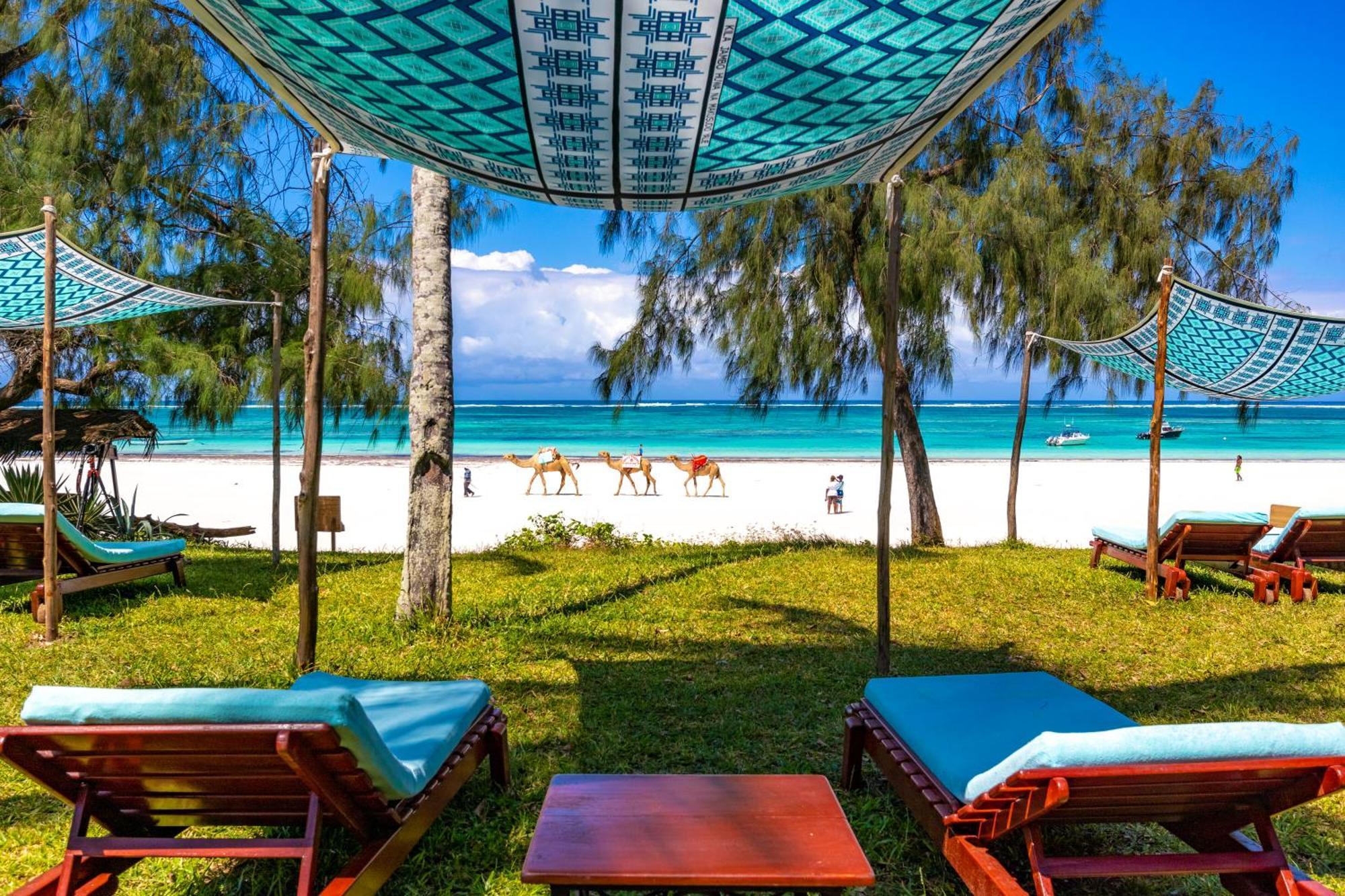 Nomad Beach Resort Diani Beach Exteriér fotografie